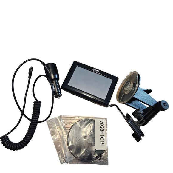 Magellan Maestro 4200 Portable GPS Auto Navigation 4.3" Car Set 2008 - Picture 2 of 8